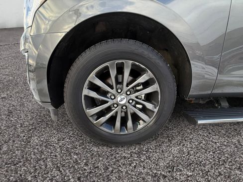 Used 2021 Ford Expedition Limited image 14