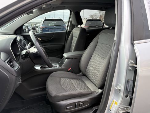 Used 2021 Chevrolet Equinox LT image 27