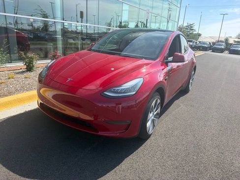 Used 2021 Tesla Model Y Long Range AWD/4WD image 5