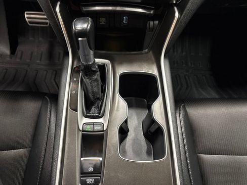 Used 2019 Honda Accord Sport image 18