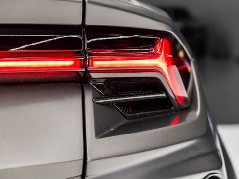 Used 2023 Lamborghini Urus Performante AWD/4WD image 44