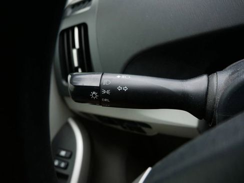 Used 2013 Toyota Prius Three FWD image 20