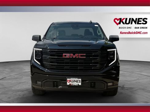 Used 2025 GMC Sierra 1500 Elevation AWD/4WD image 3