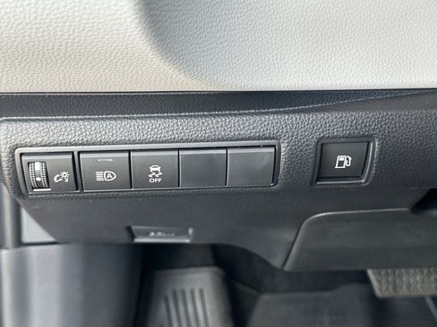 New 2026 Toyota Corolla SE w/ SE Premium Package FWD image 28
