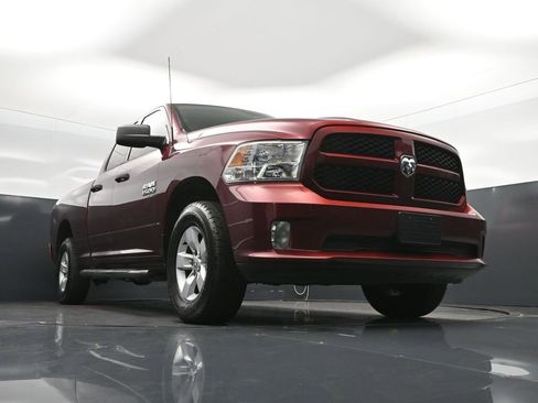 Used 2019 RAM 1500 Express AWD/4WD image 44