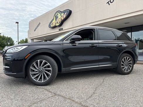 Used 2023 Lincoln Corsair Reserve AWD/4WD image 5
