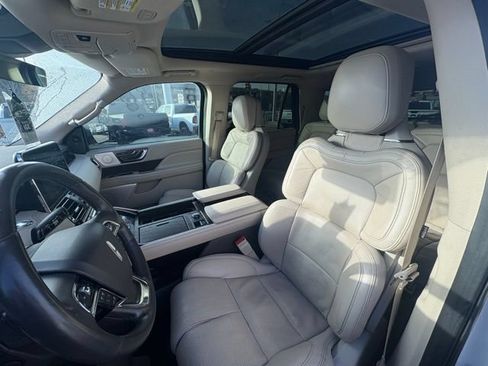 Used 2021 Lincoln Navigator L Reserve w/ Luxury Package AWD/4WD image 14