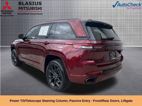 Used 2023 Jeep Grand Cherokee 30th Anniversary AWD/4WD image 13
