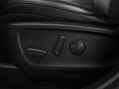 Used 2024 Ford Escape SE image 25