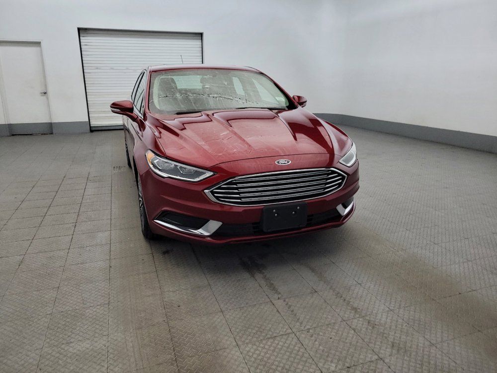 Used 2018 Ford Fusion SE w/ Fusion SE Technology Package FWD image 14