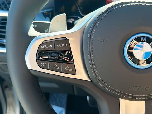 New 2026 BMW X5 xDrive50e w/ M Sport Package image 39