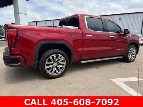Used 2023 GMC Sierra 1500 Denali w/ Denali Reserve Package AWD/4WD image 3