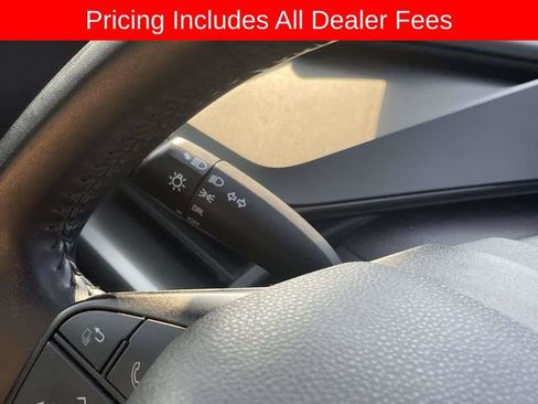 Used 2024 Toyota Prius LE FWD image 28