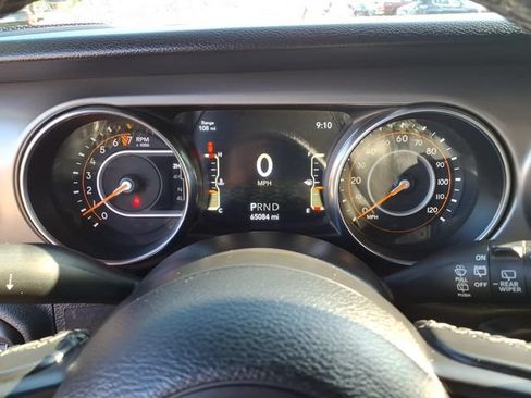Used 2021 Jeep Wrangler Sport AWD/4WD image 17