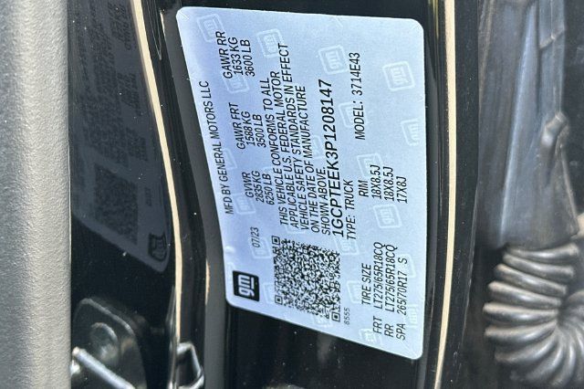 Used 2023 Chevrolet Colorado Trail Boss w/ LPO, Skid Plate Package AWD/4WD image 33