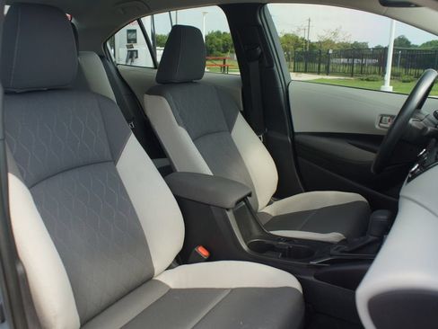 Used 2026 Toyota Corolla LE FWD image 21
