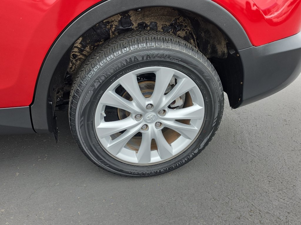Used 2014 Toyota RAV4 Limited w/ Technology Package FWD image 11