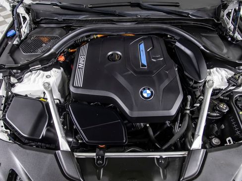 Used 2023 BMW 530e w/ Convenience Package RWD image 48