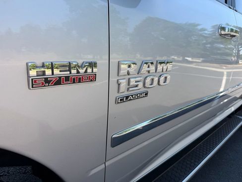 Used 2019 RAM 1500 Big Horn AWD/4WD image 34