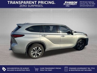 Used 2022 Toyota Highlander XLE