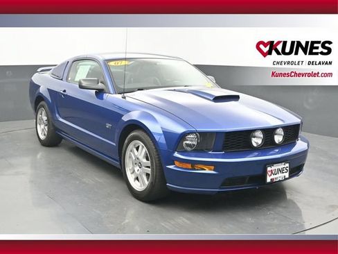 Used 2007 Ford Mustang GT Premium RWD image 1