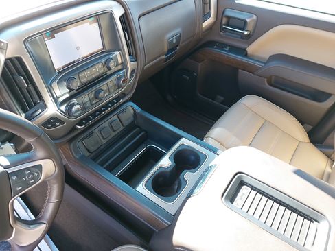 Used 2018 GMC Sierra 3500 Denali w/ Duramax Plus Package image 27