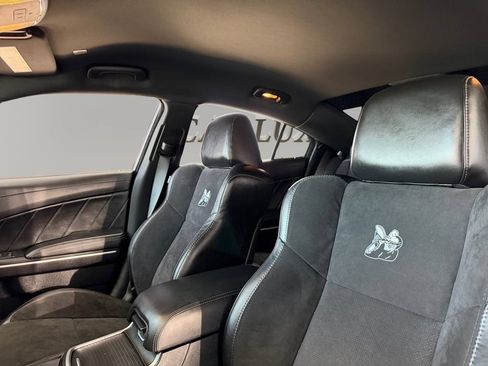Used 2020 Dodge Charger Scat Pack RWD image 9