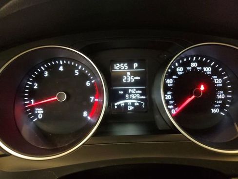 Used 2017 Volkswagen Jetta S image 16