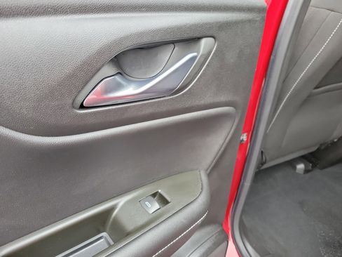 Used 2025 Chevrolet Blazer LT image 13