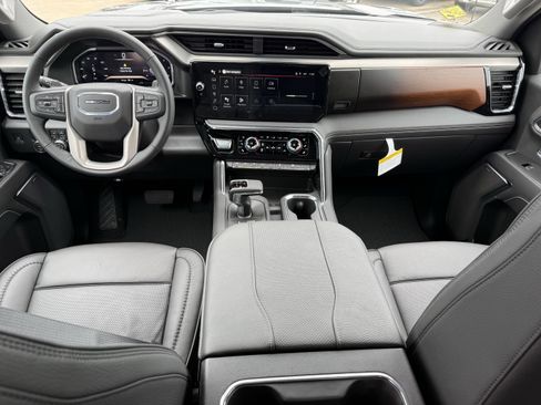 New 2026 GMC Sierra 1500 Denali w/ Denali Reserve Package image 10