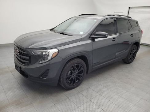 Used 2020 GMC Terrain SLE w/ Driver Convenience Package AWD/4WD image 2