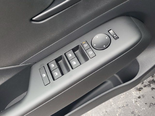 Certified 2026 Hyundai Kona SEL Sport AWD/4WD image 21