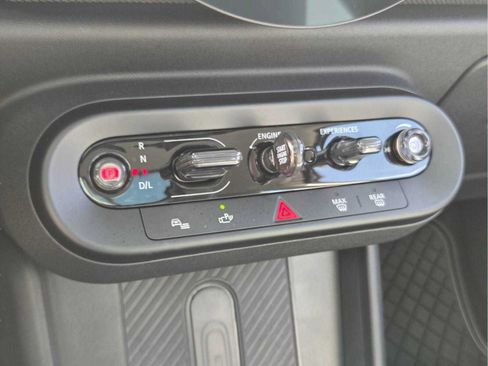 Used 2025 MINI Cooper S FWD image 23