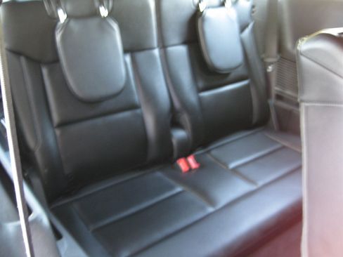Used 2020 Ford Explorer Limited RWD image 36
