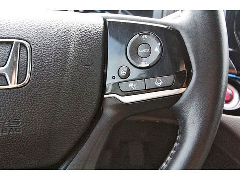 Used 2022 Honda Odyssey Elite image 3