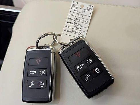 Used 2025 Land Rover Range Rover Autobiography image 50