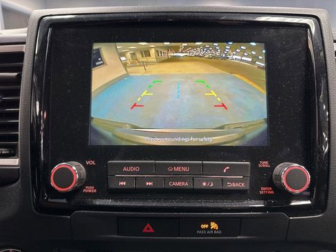 Used 2022 Nissan Frontier SV image 28