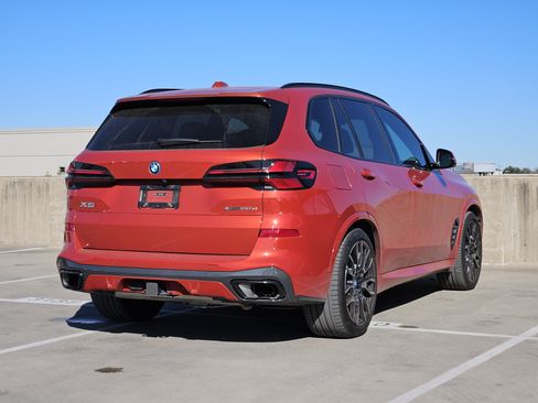 Used 2025 BMW X5 xDrive50e w/ Executive Package image 8