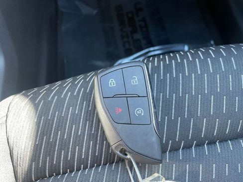 Used 2025 Chevrolet Equinox LT image 22