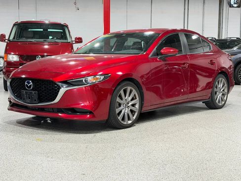 Used 2019 MAZDA MAZDA3 Sedan w/ Select Package FWD image 2