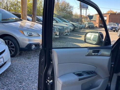 Used 2013 Subaru Forester 2.5X Premium image 10