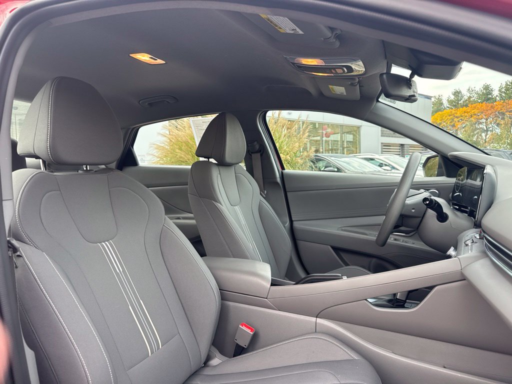 Used 2024 Hyundai Elantra SEL FWD image 23