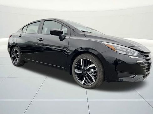 New 2025 Nissan Versa SR w/ Trunk Package image 7