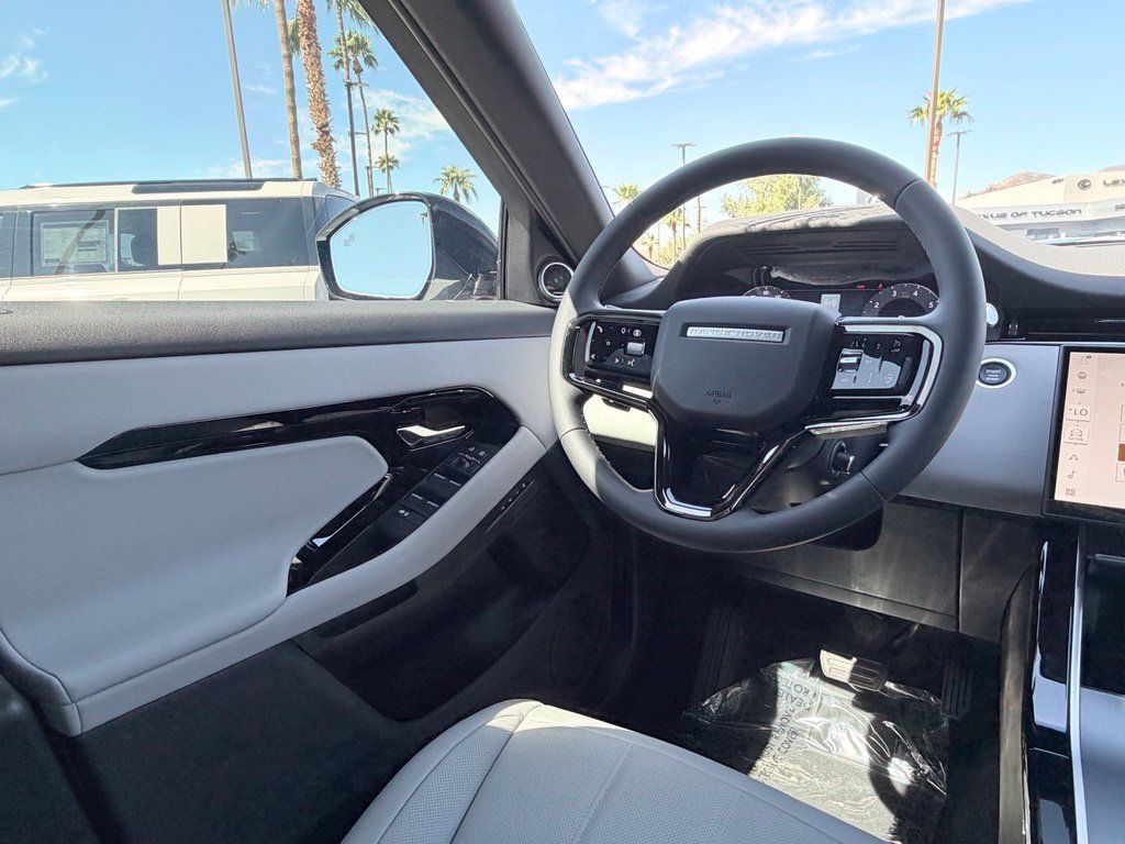 New 2026 Land Rover Range Rover Evoque S AWD/4WD image 11