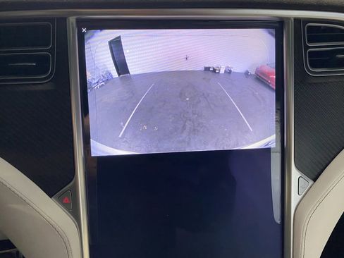 Used 2016 Tesla Model X P90D image 16