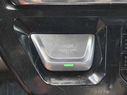 Used 2024 GMC Sierra 1500 Denali AWD/4WD image 19