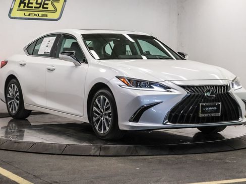 Used 2025 Lexus ES 350 w/ Accessory Package (Z2) FWD image 5