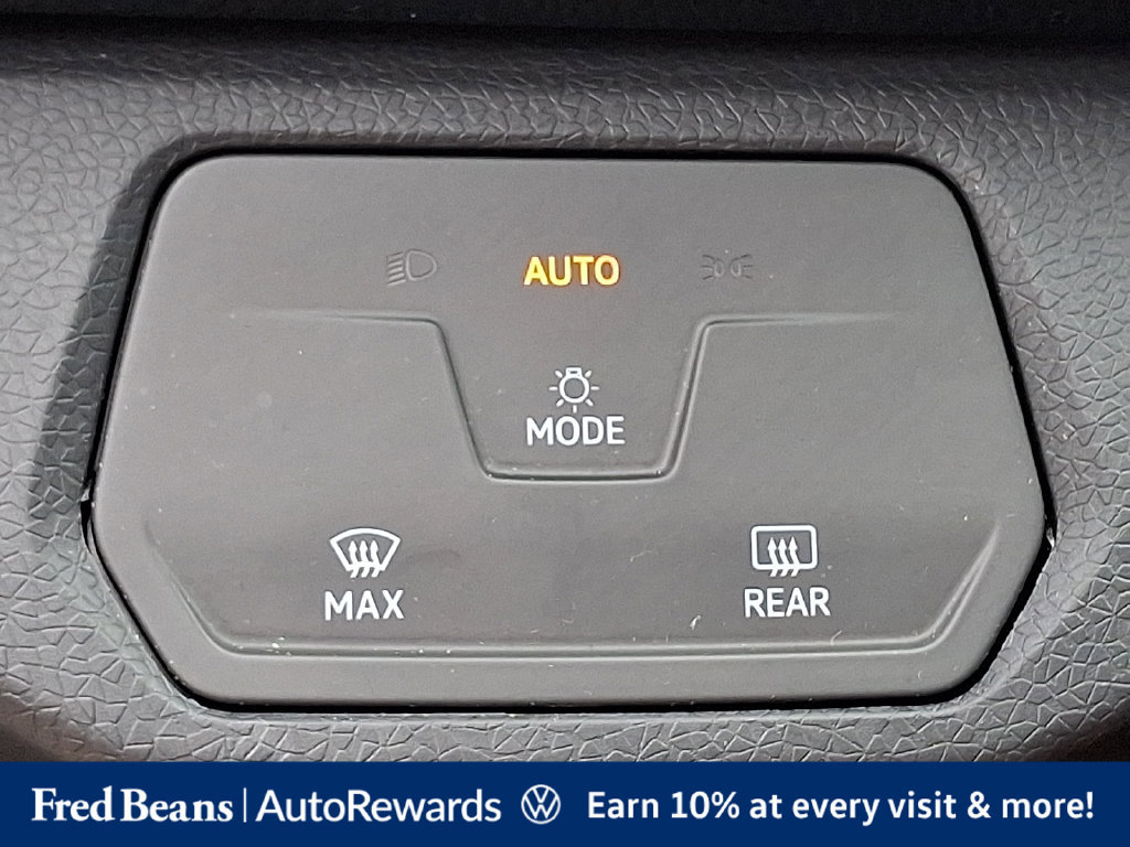 Certified 2024 Volkswagen ID.4 Pro RWD image 28
