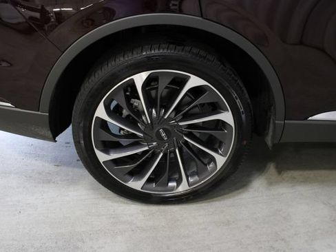 Used 2024 Lincoln Aviator Reserve w/ Equipment Group 201A AWD/4WD image 38