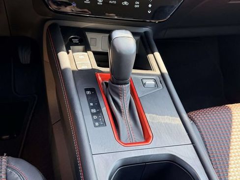 Certified 2026 Nissan Kicks SR FWD image 22